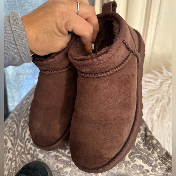Ultra mini Uggs Brown Suede Ankle Boots size 6 - Picture 2 of 14